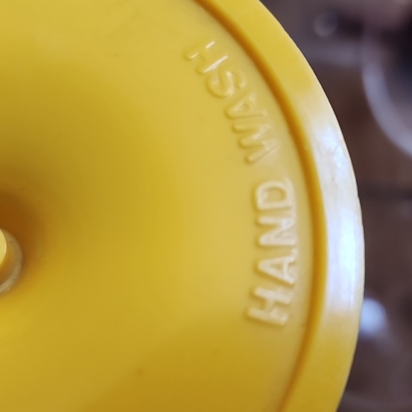 Colorful MCM INGRID Wine Glass Set - Picture 5 of 13